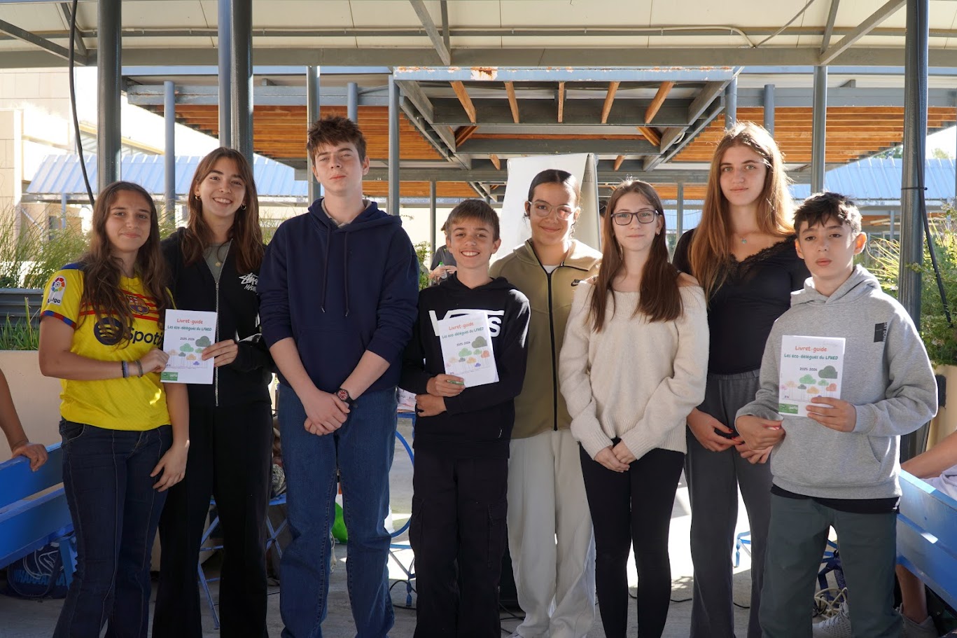 Des éco-délégués engagés au Lycée franco-hellénique Eugène Delacroix !-0