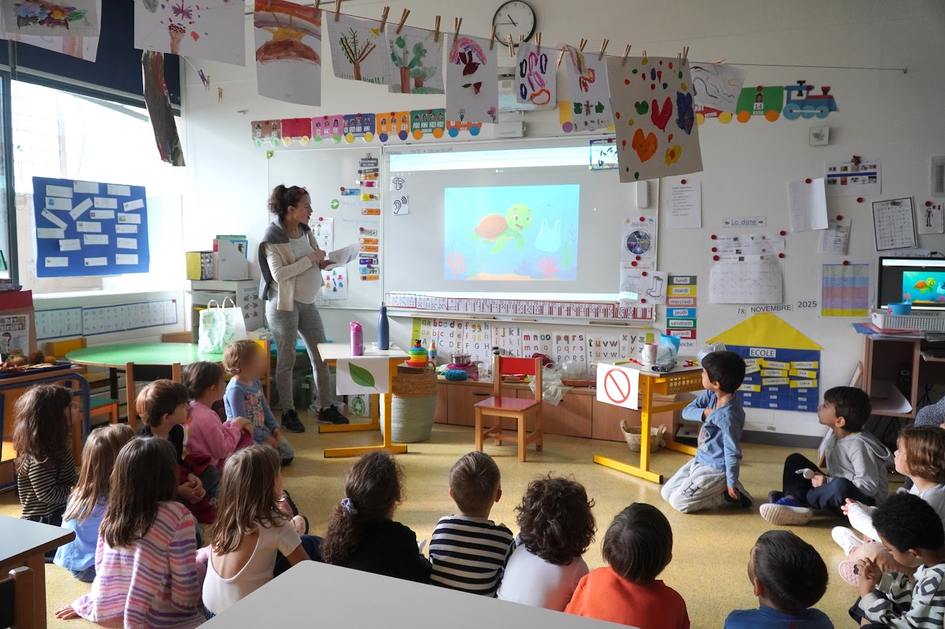 « Parlons plastique », découvrir et protéger la planète avec les maternelles !-3