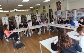 Οι μαθητές μας καλωσορίζουν τους Ρουμάνους αλληλογράφους τους από το Lycée Théorique "Ovidius"-8