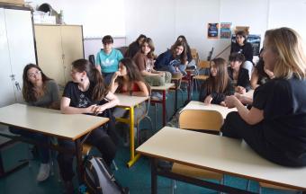 Οι μαθητές μας καλωσορίζουν τους Ρουμάνους αλληλογράφους τους από το Lycée Théorique "Ovidius"-4