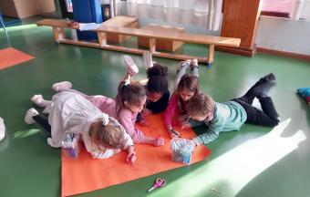 AES Eveil théâtral pour la maternelle-0