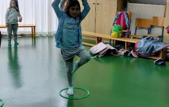 AES danse rythmique : un éveil au mouvement et à la créativité !-2