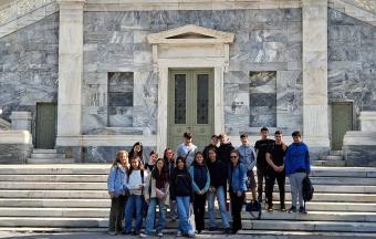 Les 4ᵉ explorent le musée archéologique et le patrimoine néoclassique d’Athènes-2