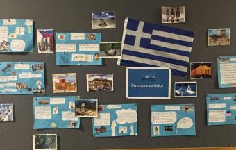 Les élèves de CM1B en visite dans le plus ancien centre de tri postal ELTA de Grèce-5