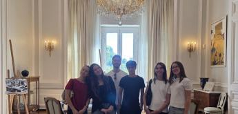 Les élèves du Club MUN du LFHED en visite à l’Ambassade de France en Grèce