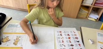 L’AES d’anglais : premiers pas en communication pour les CP et CE1 !