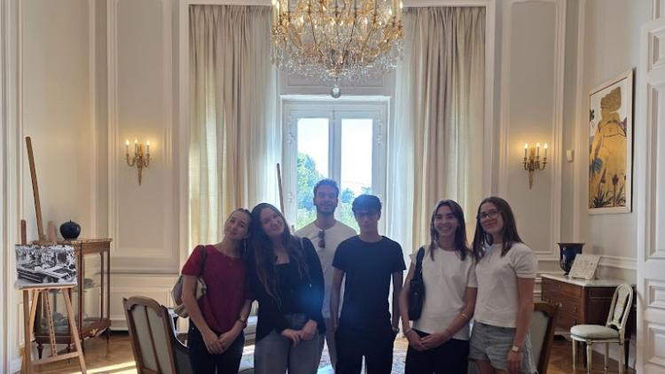 Les élèves du Club MUN du LFHED en visite à l’Ambassade de France en Grèce