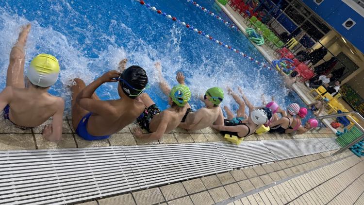 AES Piscine : Découverte de la natation