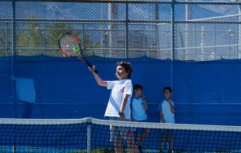 Victoire de nos élèves au tournoi de tennis inter-établissements d’OAKA-2